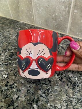 Minnie Mouse Red Heart Sunglasses Ceramic Mug